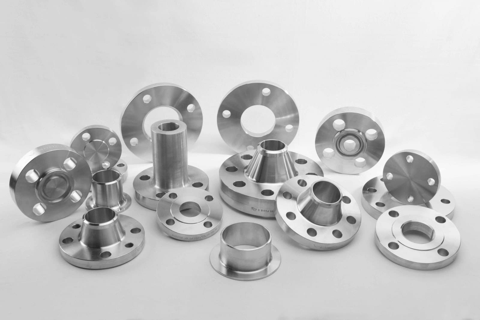 Industrial flanges used in piping